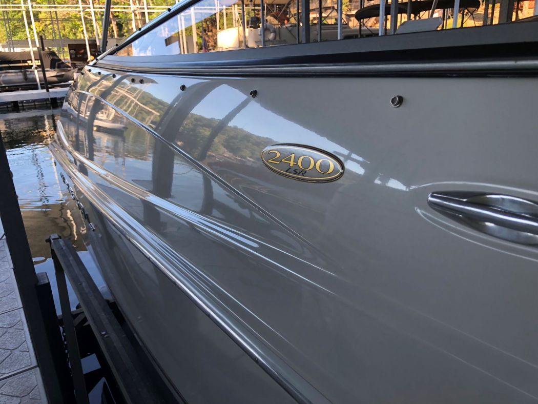 2002 2400 Rinker BR Received A Surpass 5 Year SiO2 Ceramic Coating