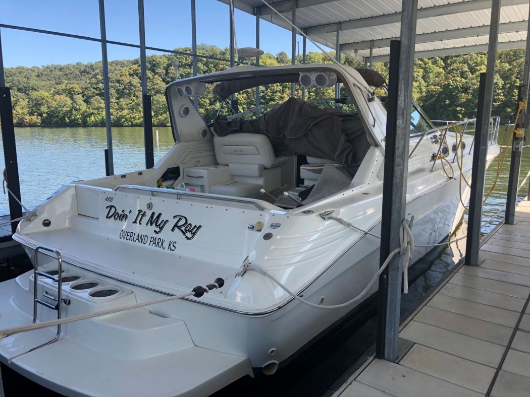 1997 SeaRay 400 EC Received A Surpass 5 Year SiO2 Ceramic Coating