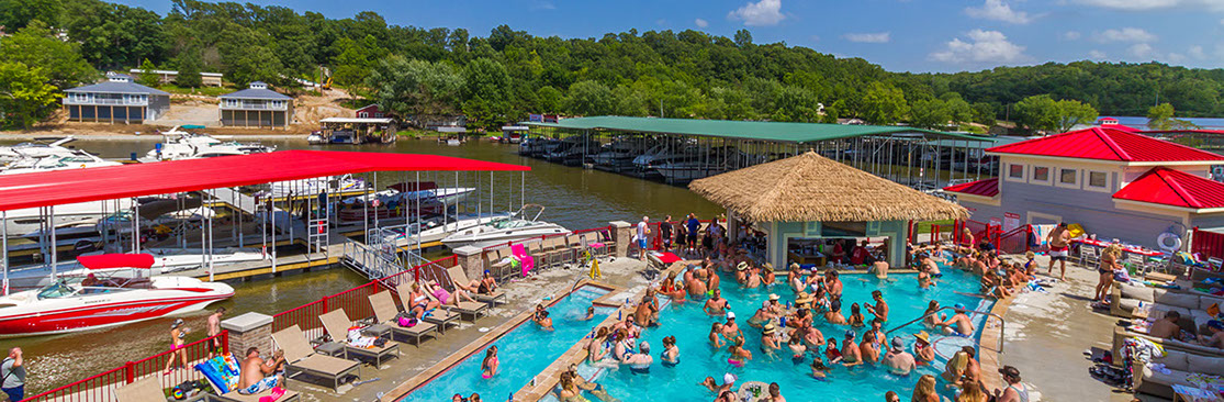 redhead family friendly pool lake of the ozarks