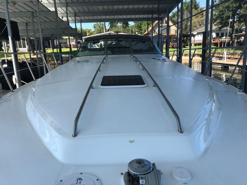 1997 SeaRay 400 EC Received A Surpass 5 Year SiO2 Ceramic Coating