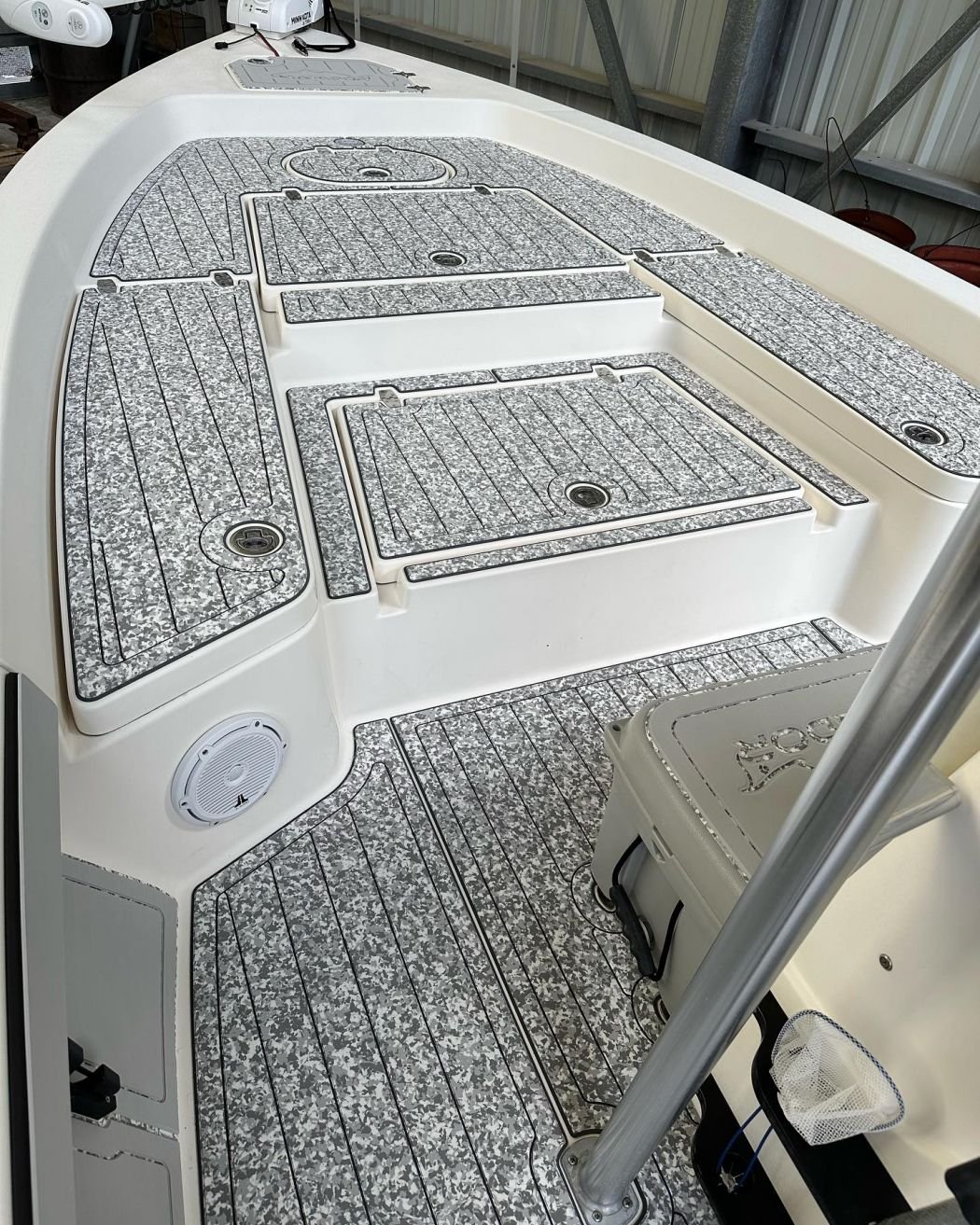Foam Boat Flooring Installer