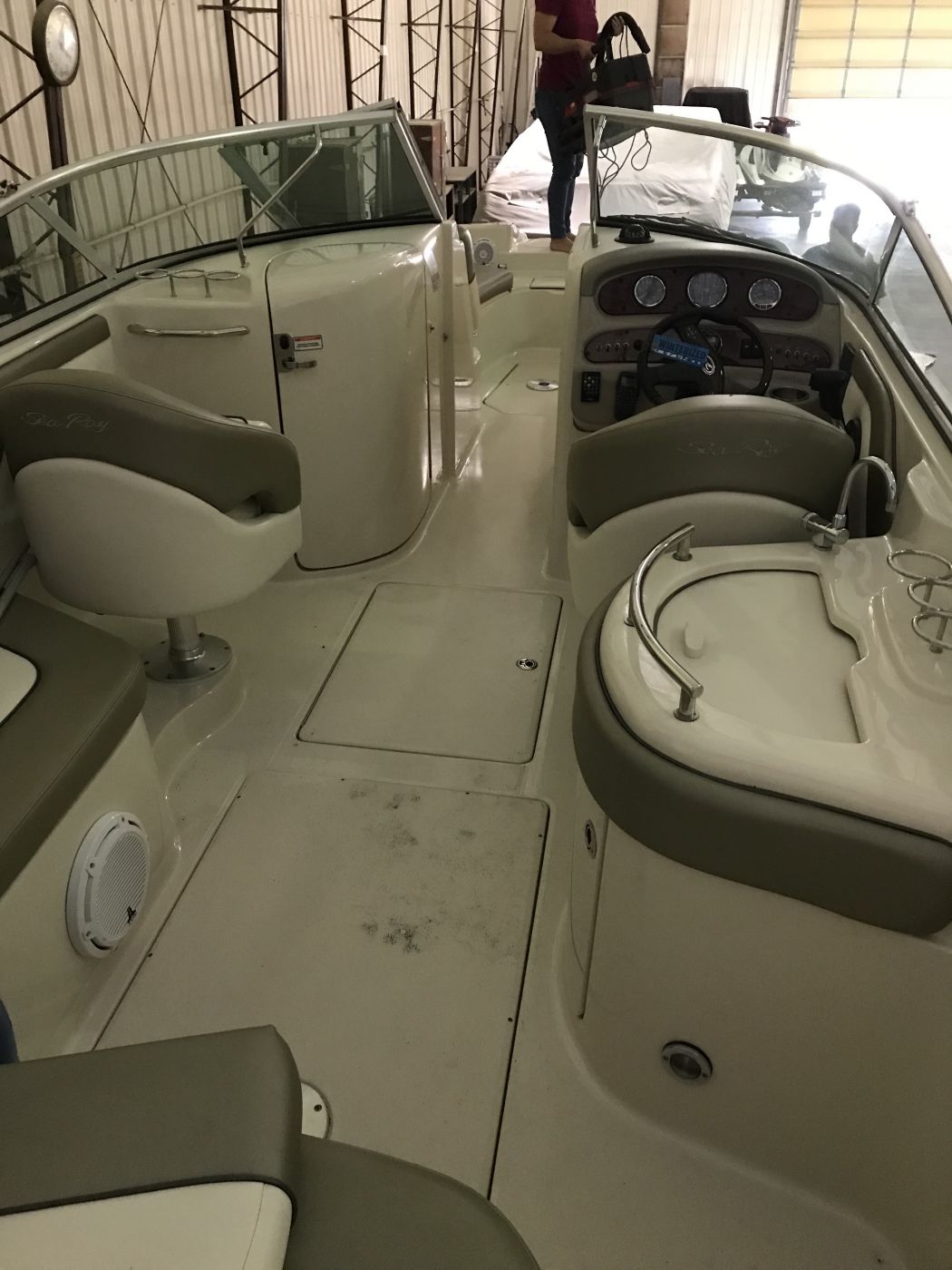 AquaTraction 2008 Sea Ray 270 Sundeck