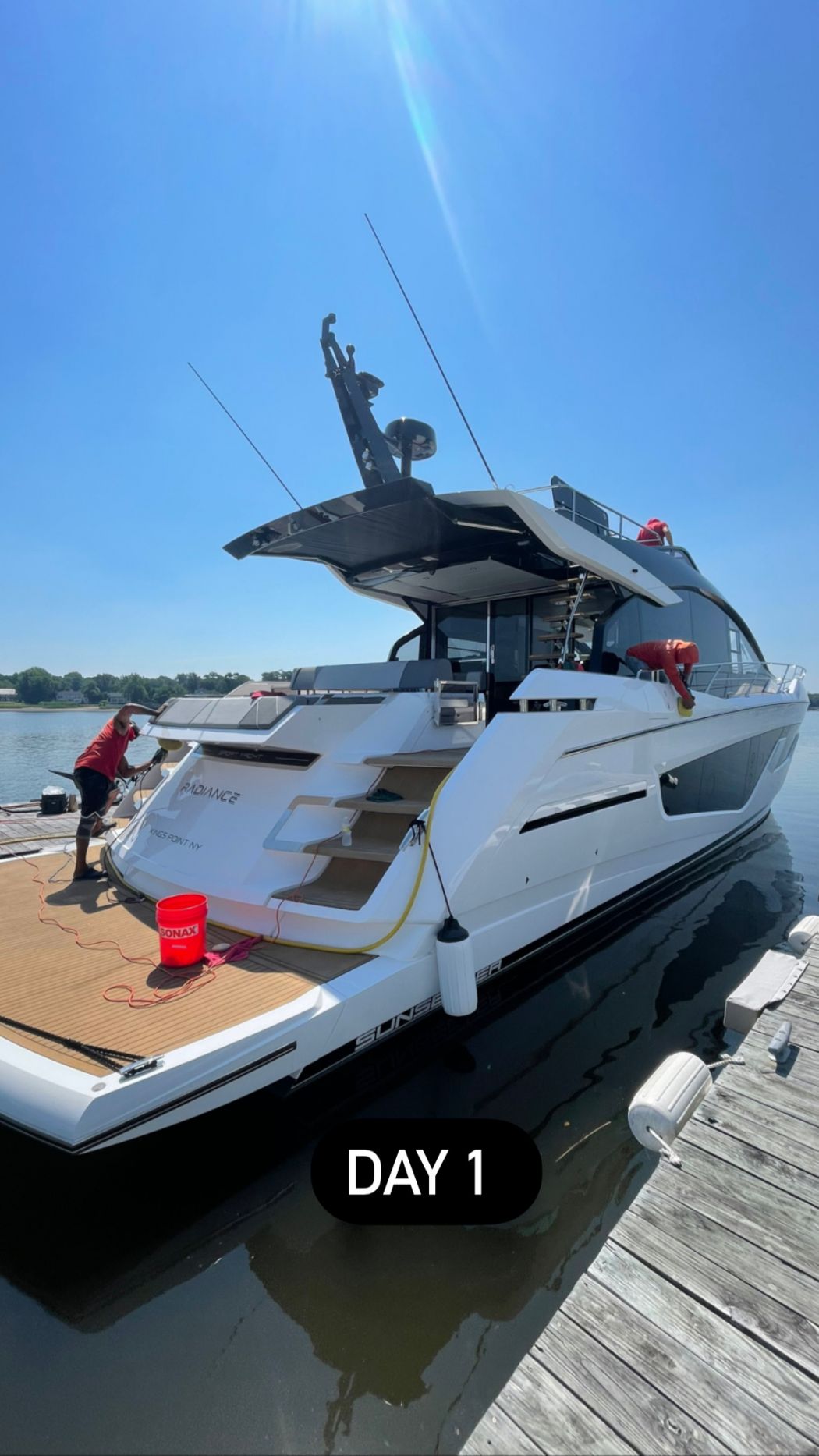 2022 Sunseeker Sports Yacht 65' Cleaning
