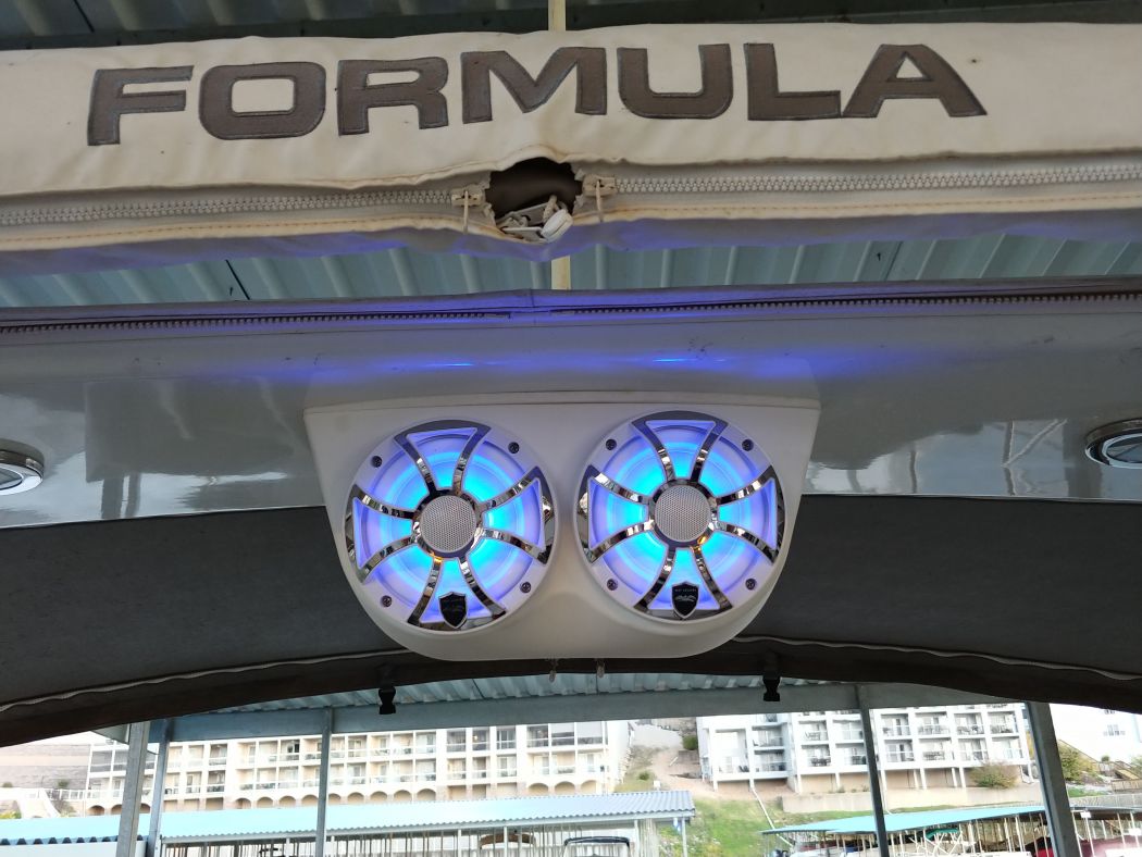 Formula 37SS Speaker LED Upgrade