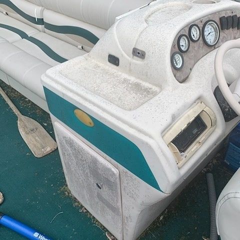 Pontoon Boat Detailing