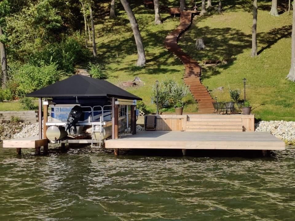 Spoon Lake Boat Dock And Lift