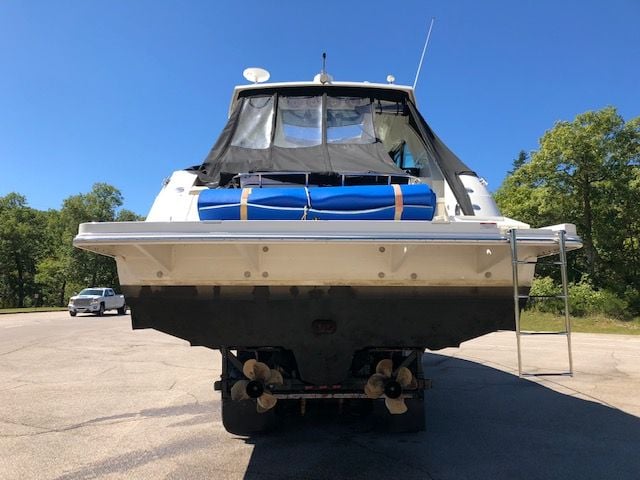 2013 Sea Ray 450 Sundancer Bottom Paint