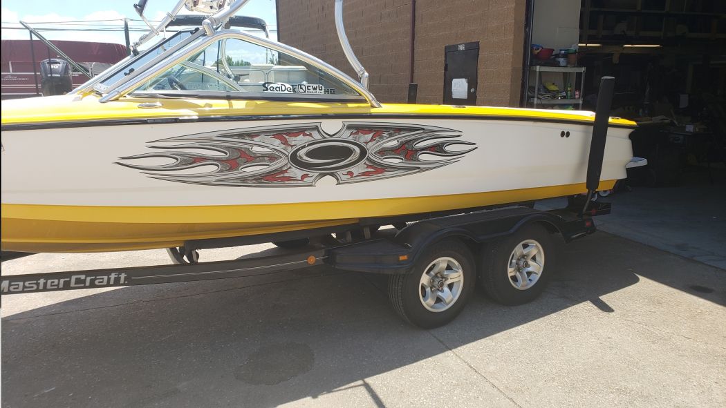 2004 Mastercraft X9 Wakeboard Edition